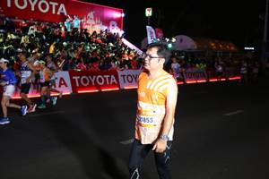 BIB: 21853
                            <button type="button" onclick="openModal(23006209)" class="btn btn-primary btn-sm float-right btn-popup" data-toggle="modal" data-target=".modal-high-quality">
                        <i class="fas fa-shopping-cart"></i> Add to Cart
                    </button>
                                            <button type="button" onclick="isThisMe(23006209, true)" class="btn btn-success btn-sm float-right btn-popup btn-isme hidden" data-toggle="tooltip" data-placement="bottom" title="นี่คือรูปของคุณใช่ไหม คลิกที่นี่เพื่อเอาเข้าอัลบั้ม">
                        <i class="fas fa-plus"></i> Add to album
                    </button>
                    <button type="button" onclick="isThisMe(23006209, false)" class="btn btn-warning btn-sm float-right btn-popup btn-isnotme hidden">
                        <i class="fas fa-ban"></i> Remove from album
                    </button>